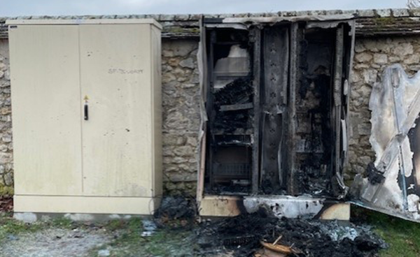 Incendie sur une armoire de fibre Évry-Grégy-sur-Yerre
